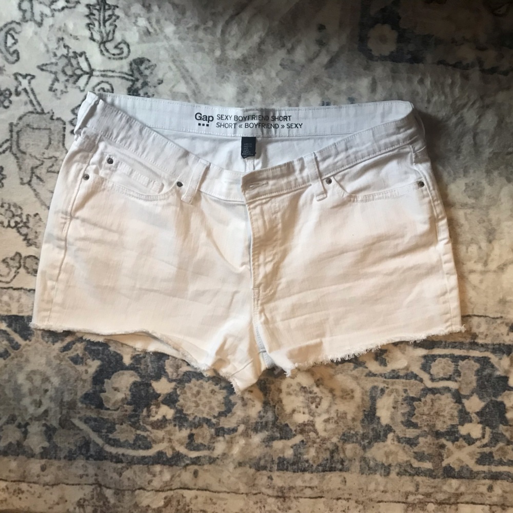 Gap, sexy boyfriend short, white, size 12/31